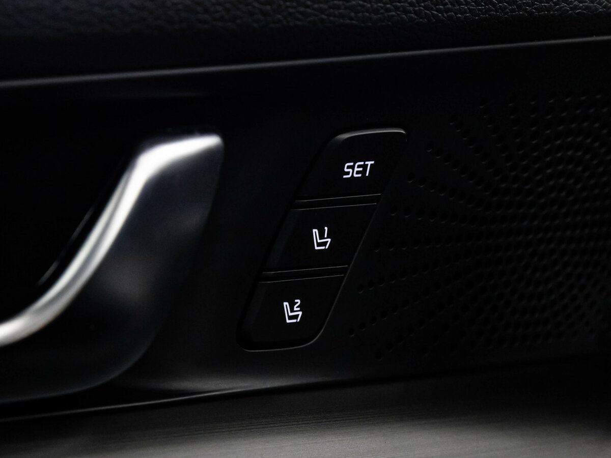 Купить Kia K5 с пробегом. Фото: #18