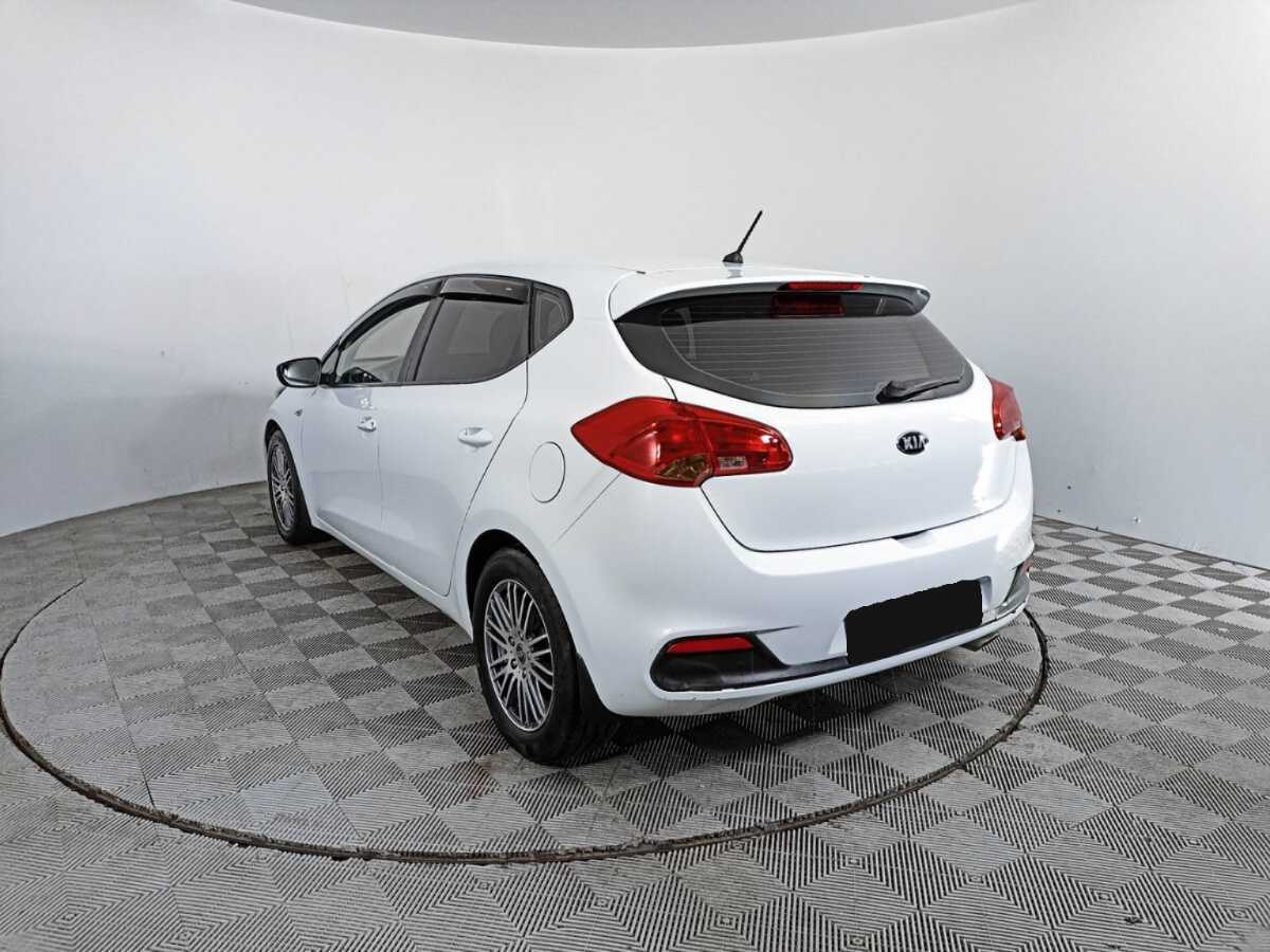 Купить Kia Ceed с пробегом. Фото: #6