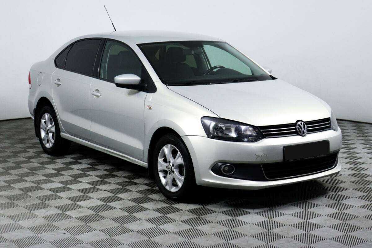 Купить Volkswagen Polo с пробегом. Фото: #2