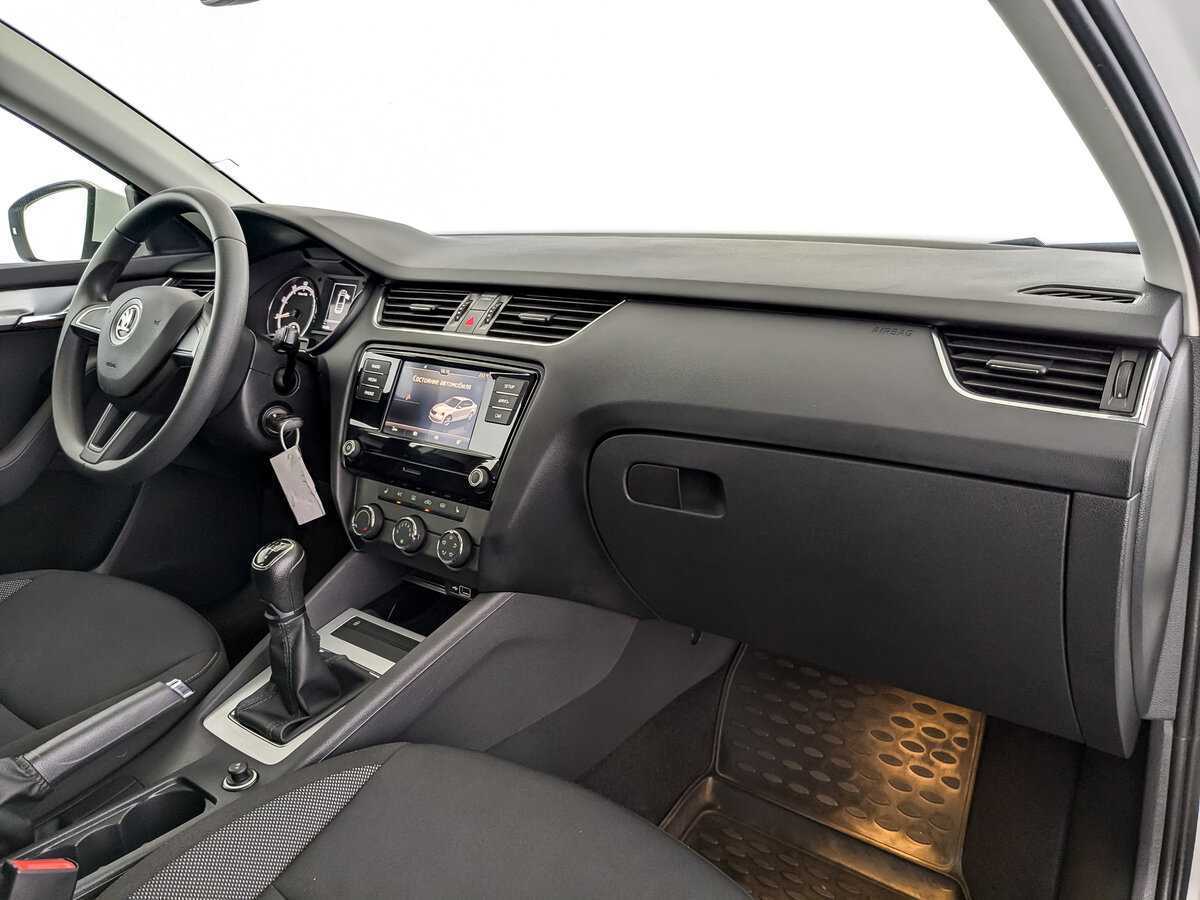 Купить Skoda Octavia с пробегом. Фото: #8