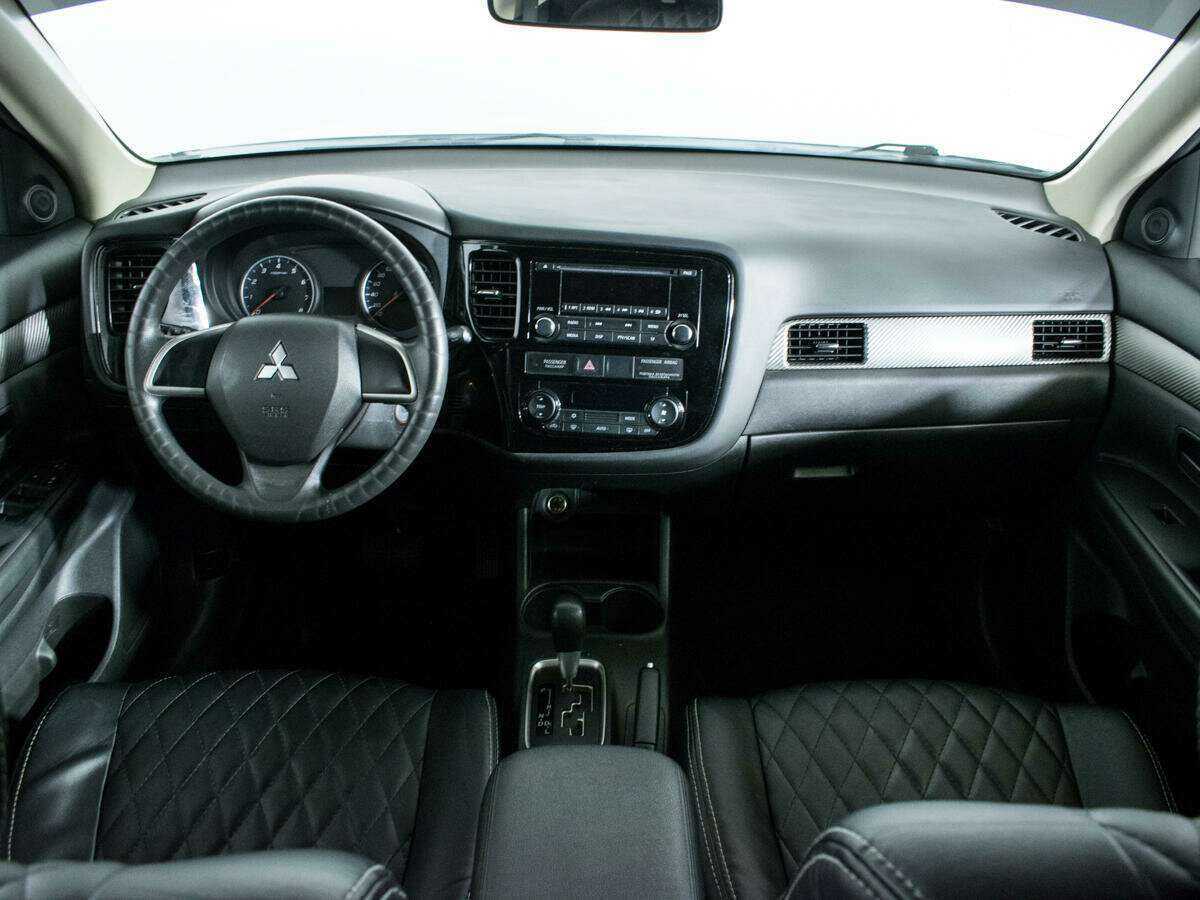 Купить Mitsubishi Outlander с пробегом. Фото: #9