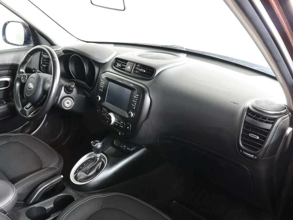 Купить Kia Soul с пробегом. Фото: #8