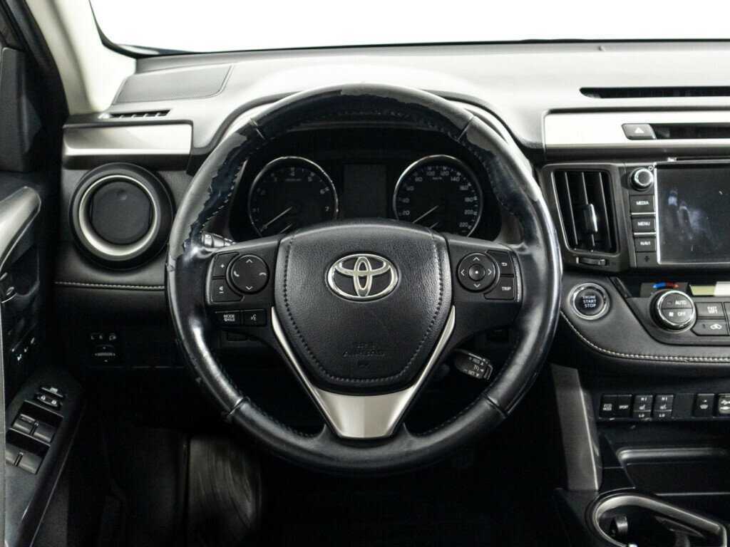 Купить Toyota RAV4 с пробегом. Фото: #19