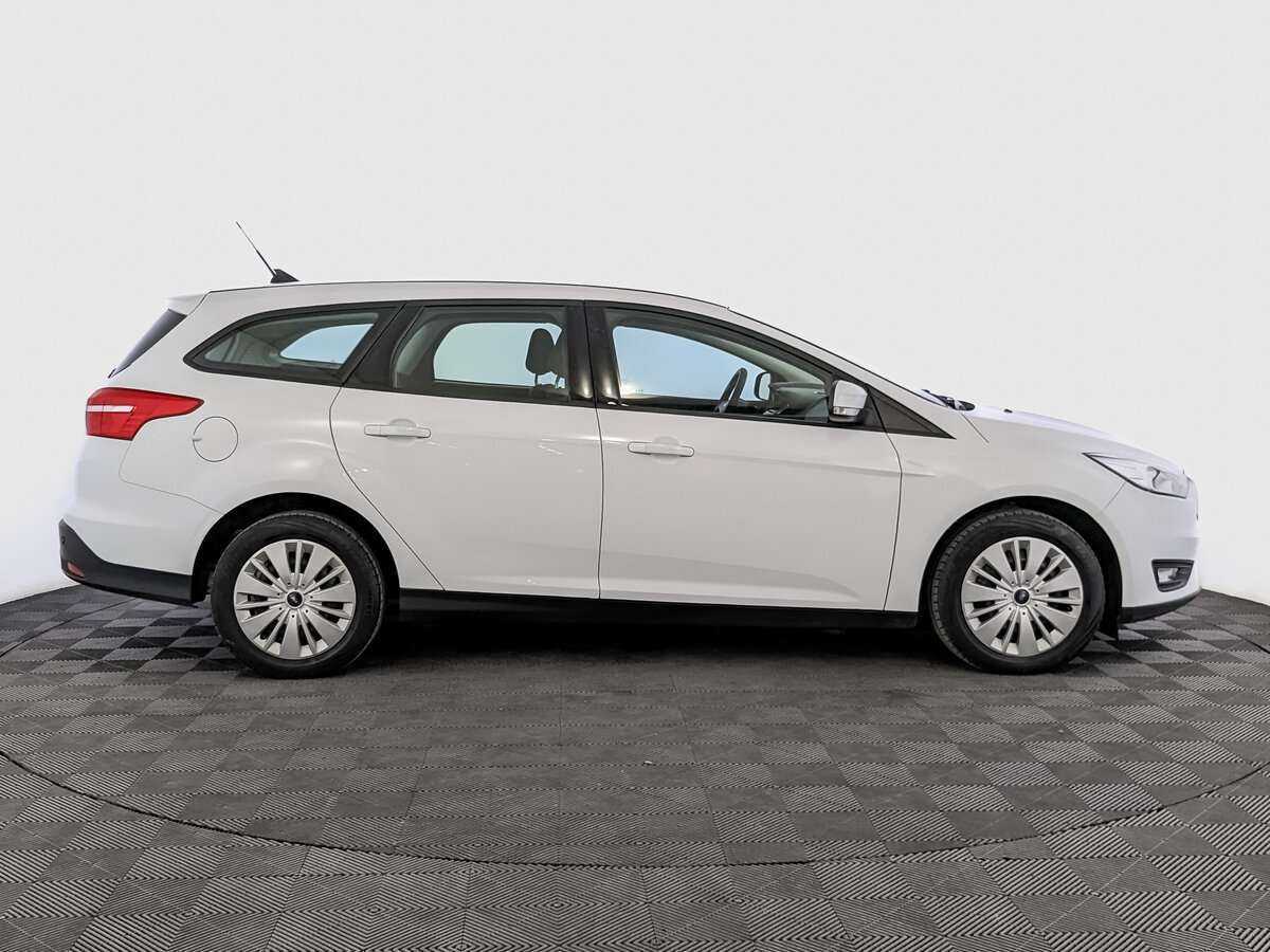 Купить Ford Focus с пробегом. Фото: #3
