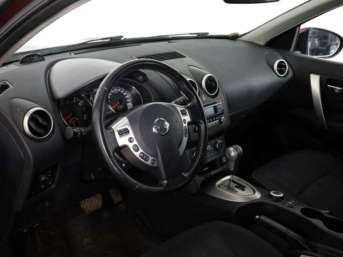 Купить Nissan Qashqai+2 с пробегом. Фото: #7