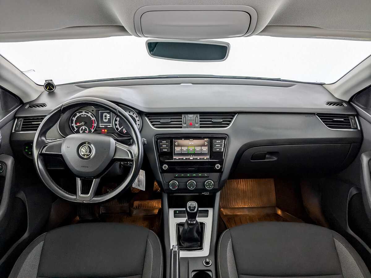 Купить Skoda Octavia с пробегом. Фото: #12