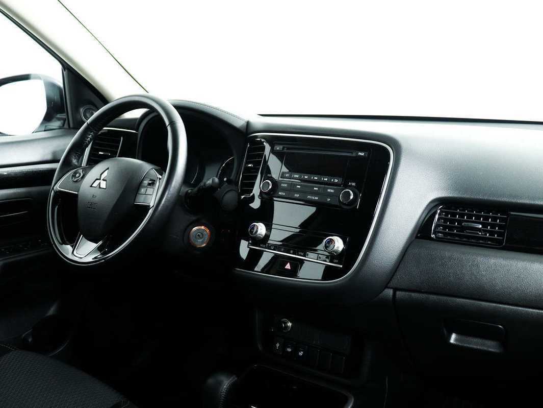 Купить Mitsubishi Outlander с пробегом. Фото: #6