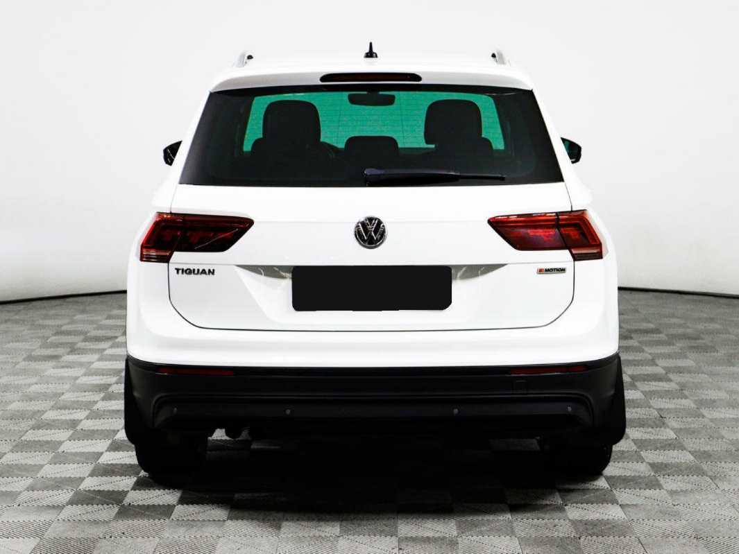 Купить Volkswagen Tiguan с пробегом. Фото: #5