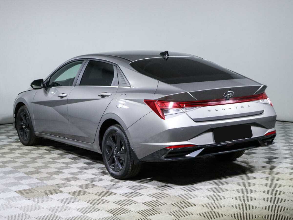 Купить Hyundai Elantra с пробегом. Фото: #6