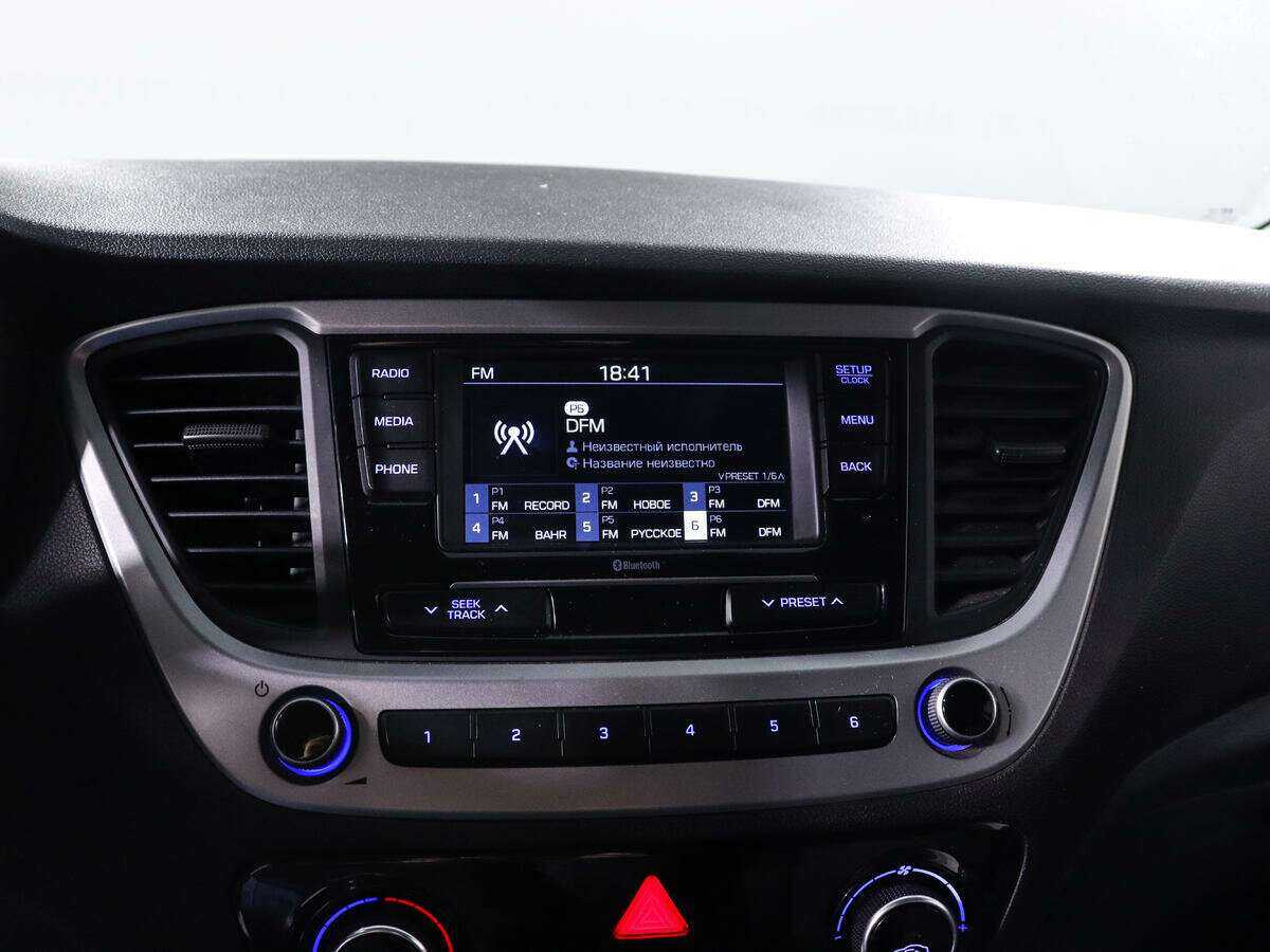 Купить Hyundai Solaris с пробегом. Фото: #13