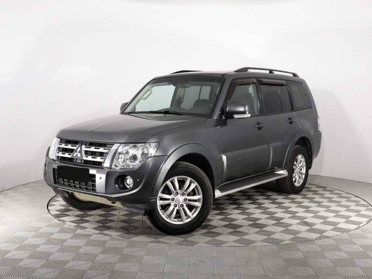 Купить Mitsubishi Pajero с пробегом. Посмотреть фото