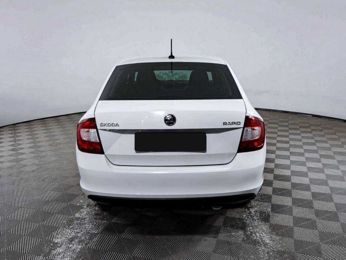 Купить Skoda Rapid с пробегом. Фото: #5