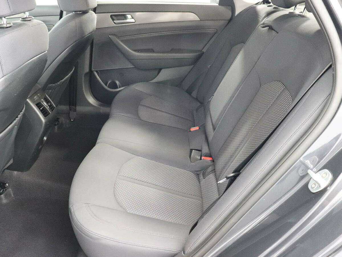 Купить Hyundai Sonata с пробегом. Фото: #8