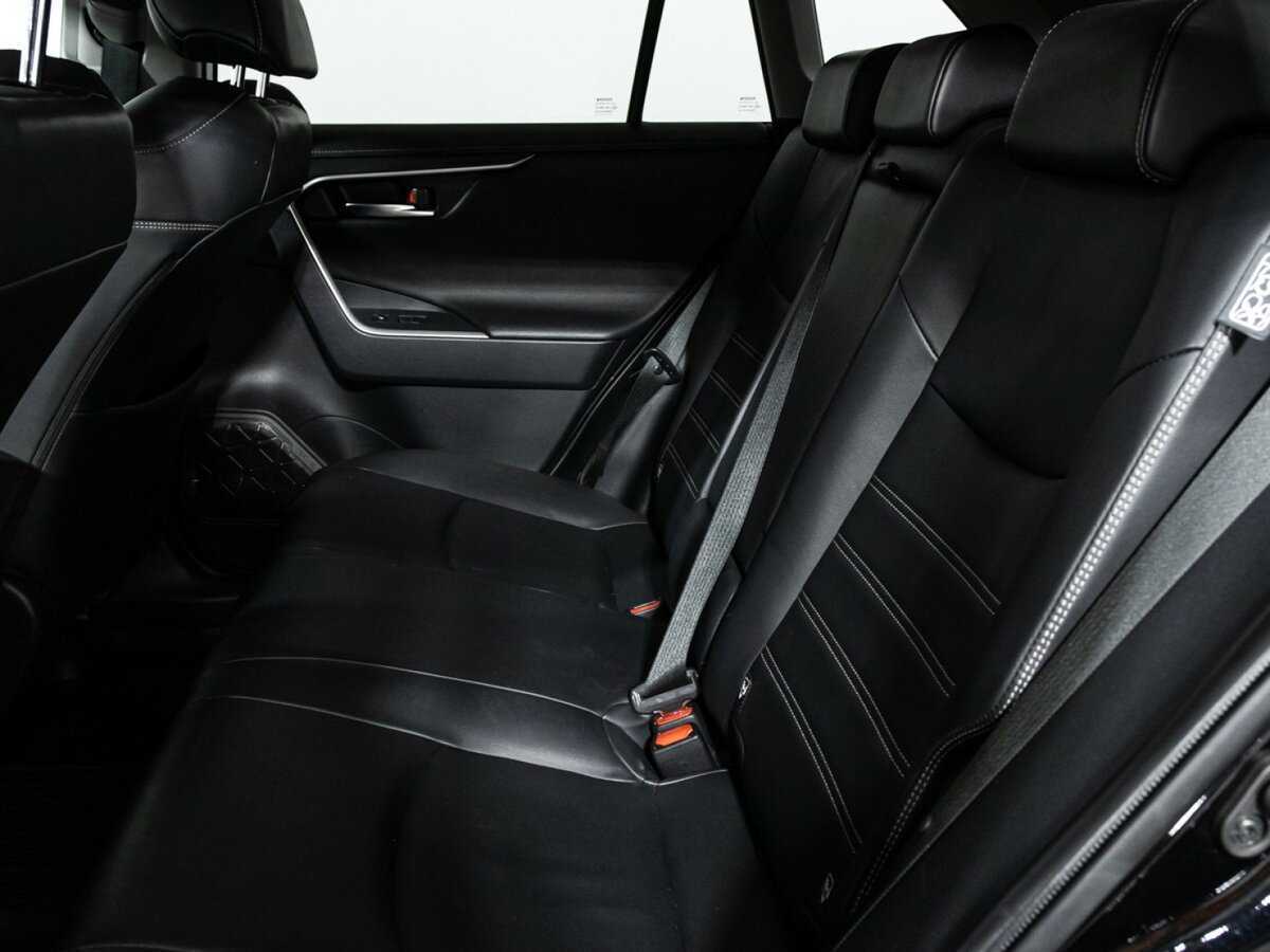 Купить Toyota RAV4 с пробегом. Фото: #8