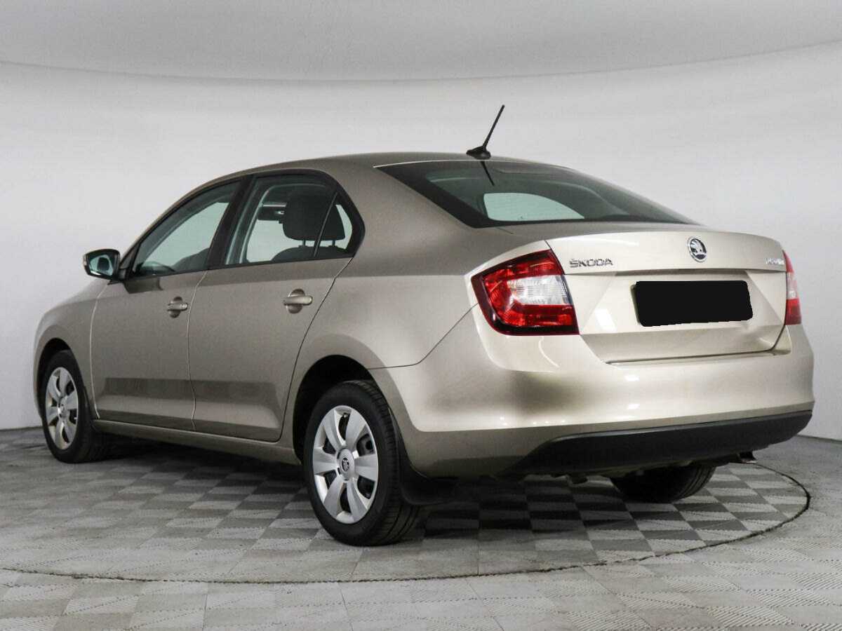 Купить Skoda Rapid с пробегом. Фото: #6