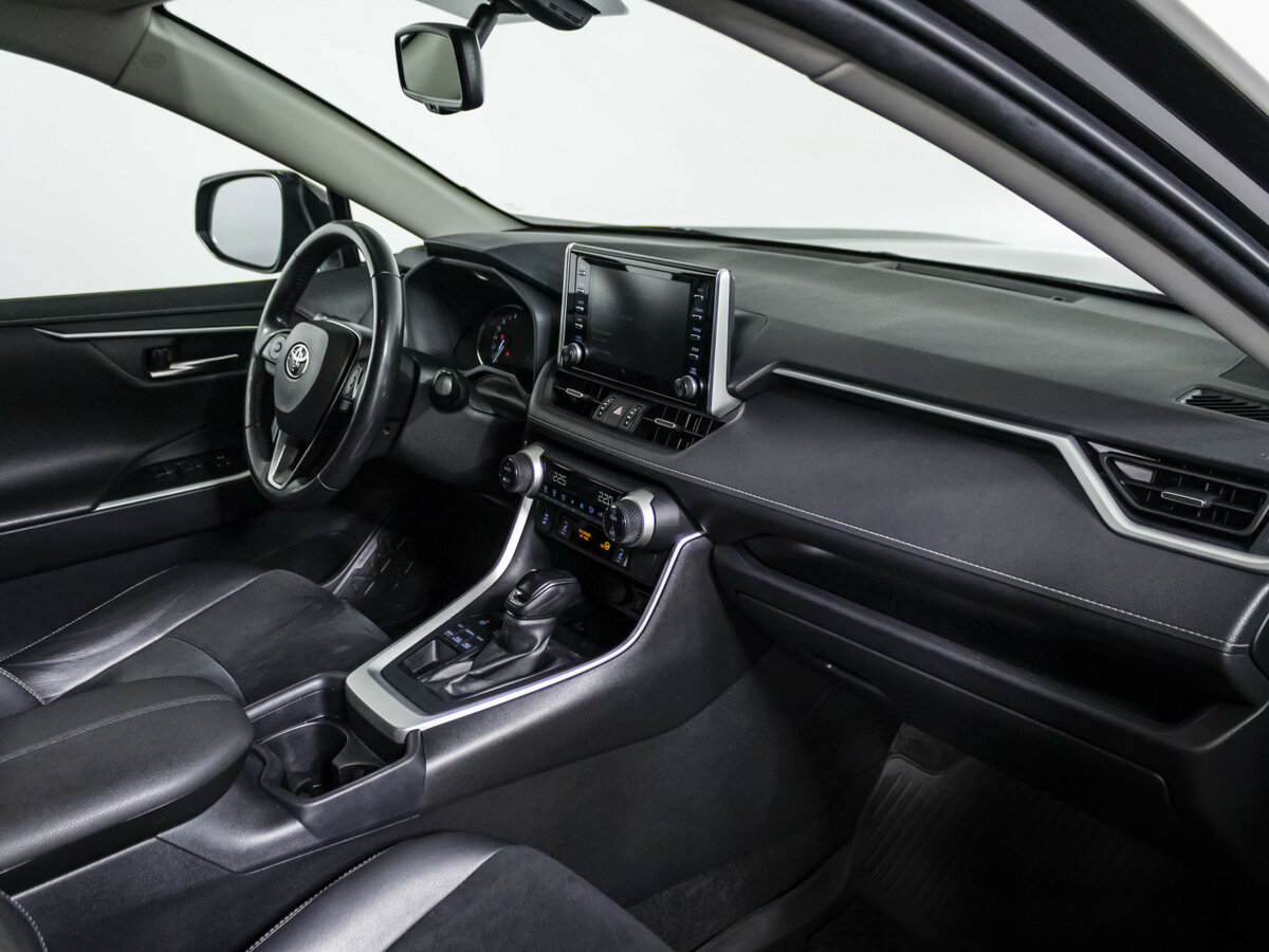 Купить Toyota RAV4 с пробегом. Фото: #6