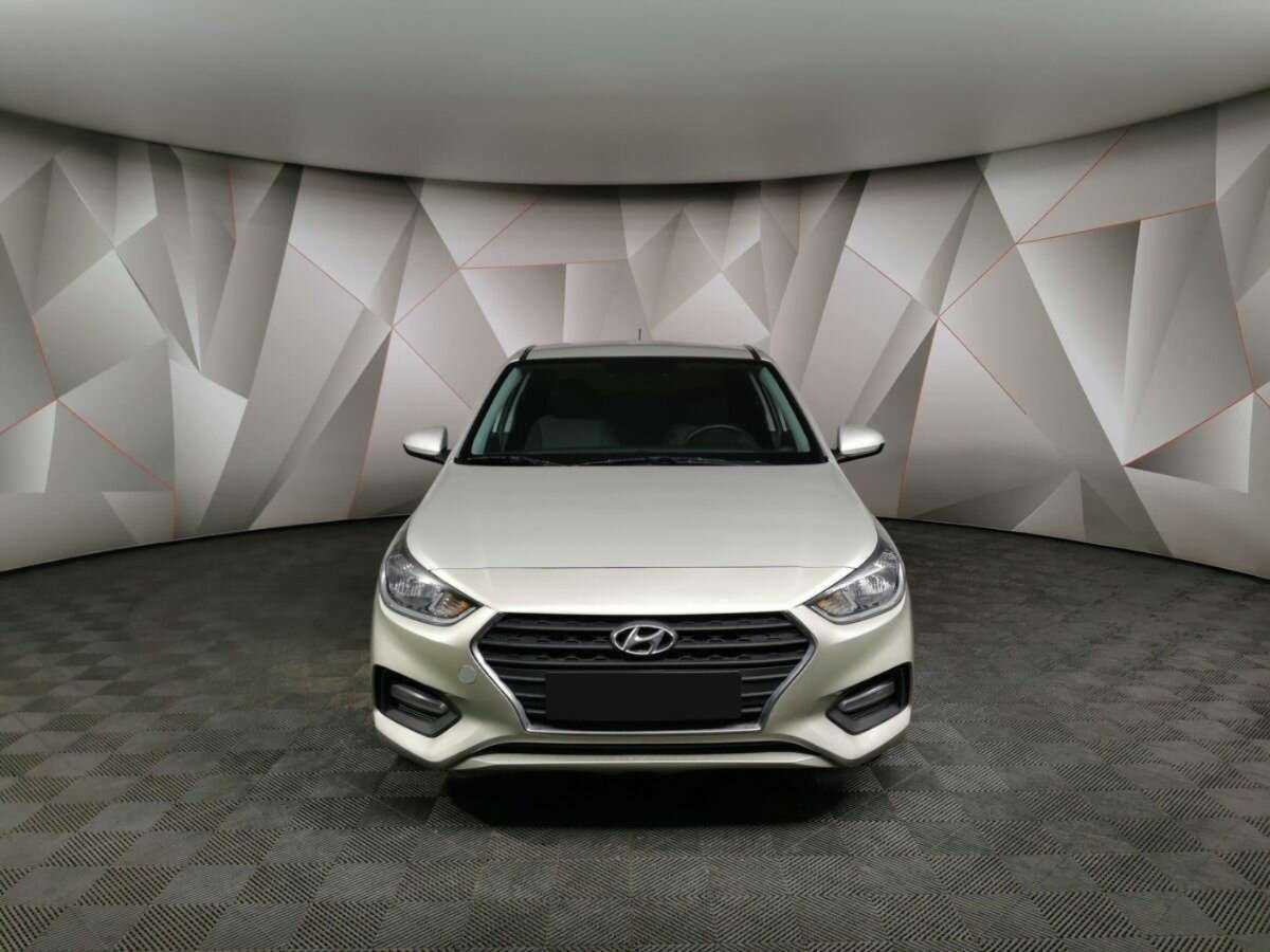 Купить Hyundai Solaris с пробегом. Фото: #6