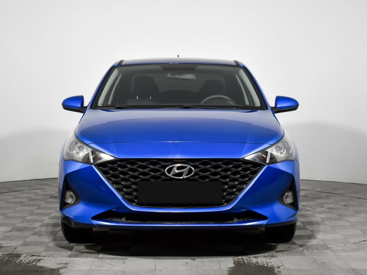 Купить Hyundai Solaris с пробегом. Фото: #1