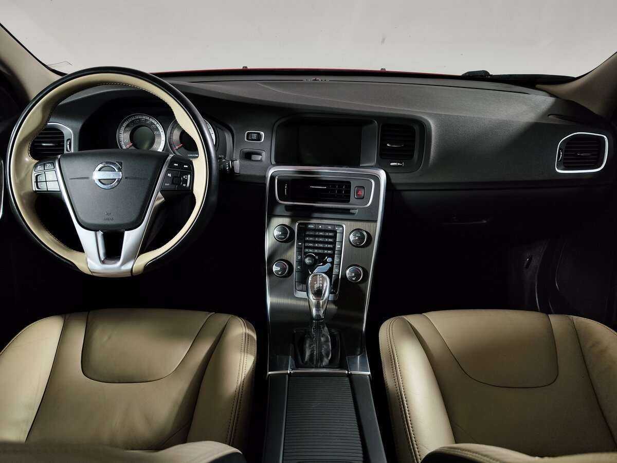 Купить Volvo S60 с пробегом. Фото: #8