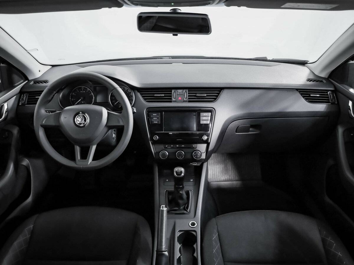 Купить Skoda Octavia с пробегом. Фото: #6