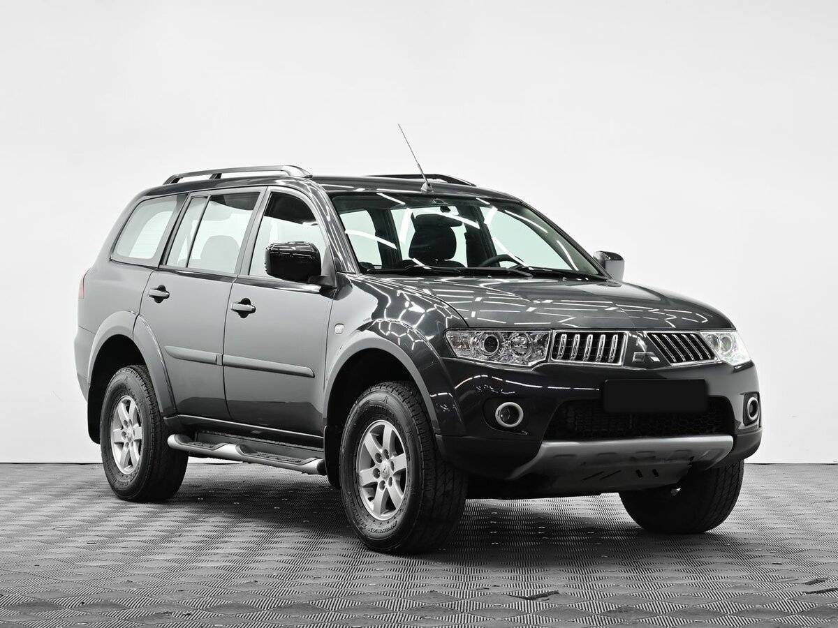 Купить Mitsubishi Pajero Sport с пробегом. Фото: #1