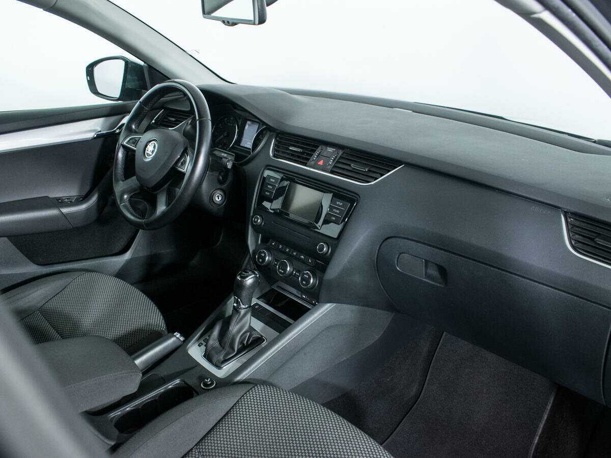 Купить Skoda Octavia с пробегом. Фото: #8