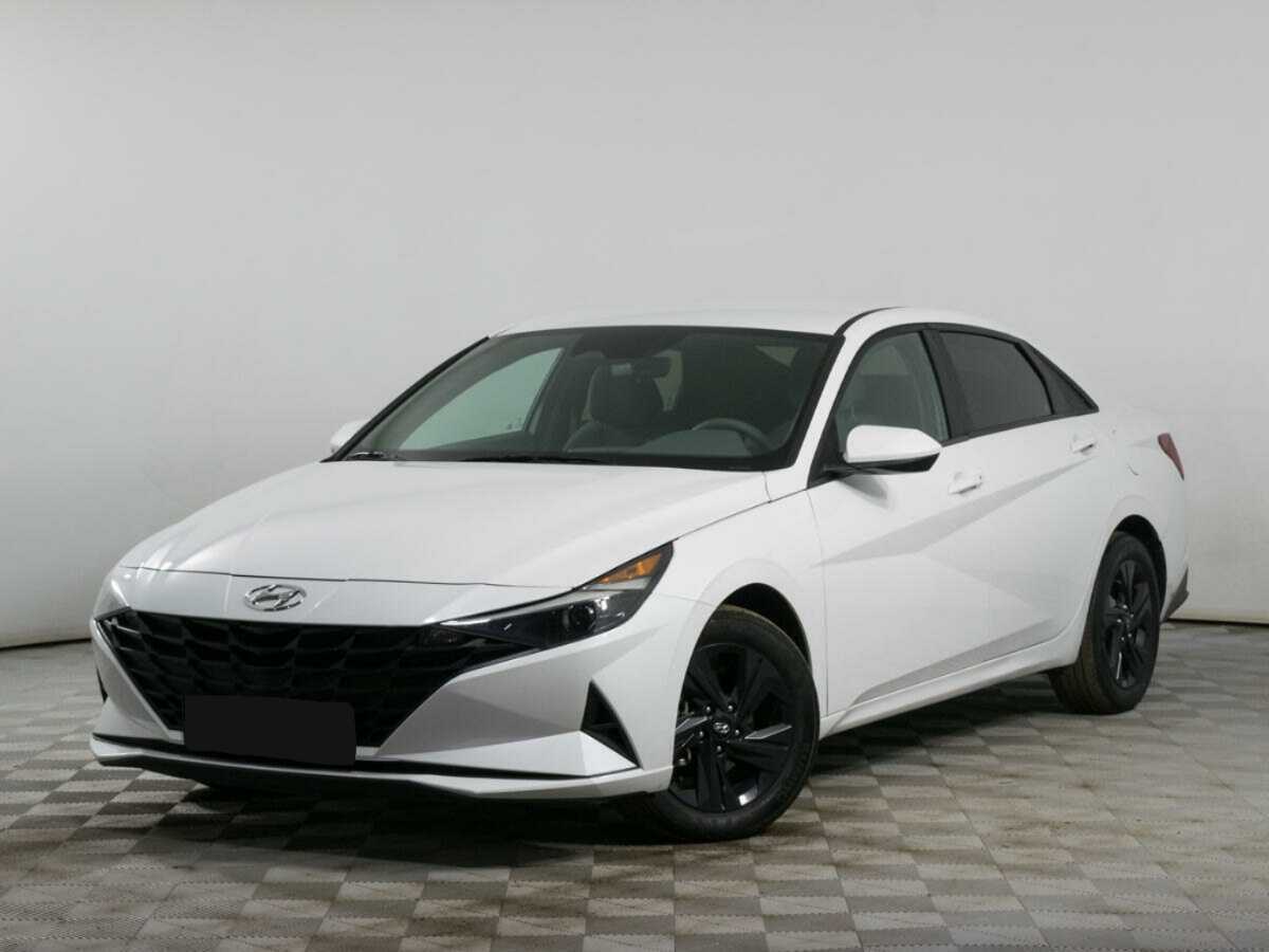 Купить Hyundai Elantra с пробегом. Посмотреть фото