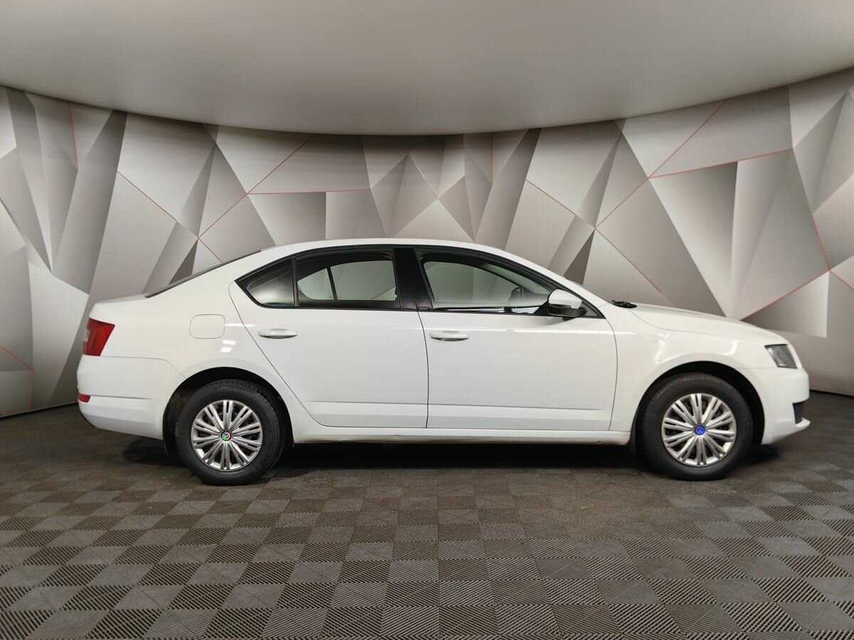 Купить Skoda Octavia с пробегом. Фото: #5