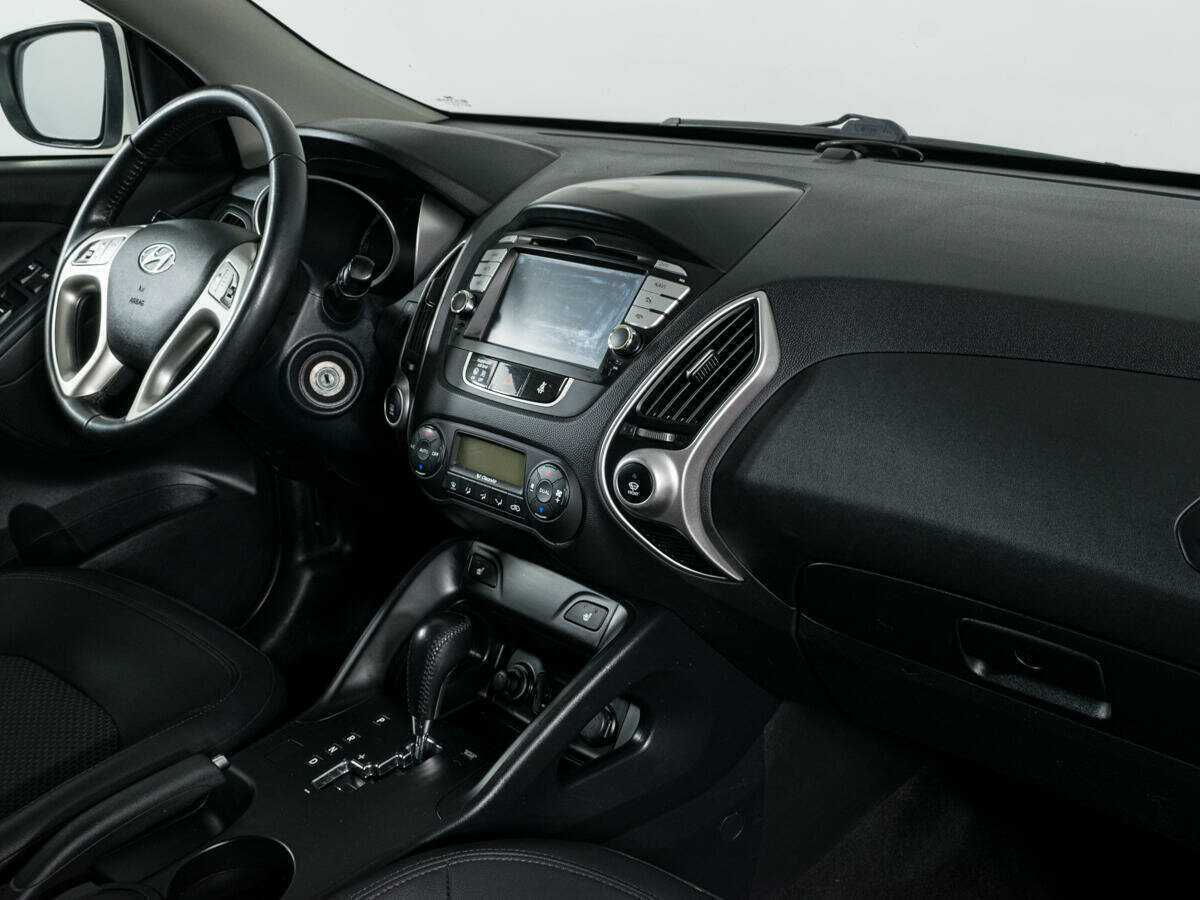 Купить Hyundai ix35 с пробегом. Фото: #8