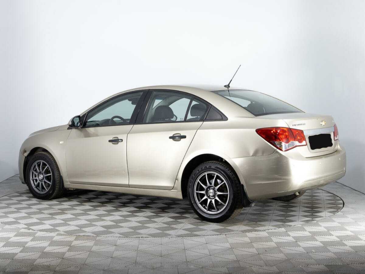 Купить Chevrolet Cruze с пробегом. Фото: #5