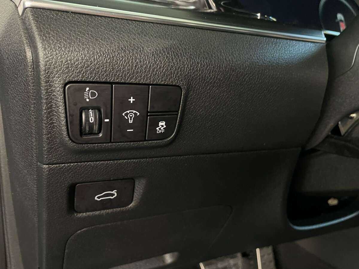 Купить Kia K5 с пробегом. Фото: #14