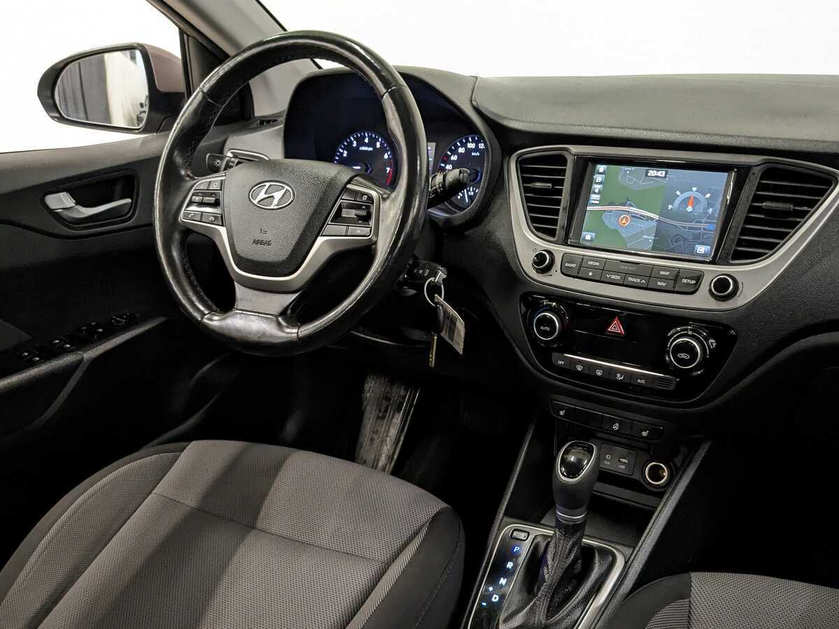 Купить Hyundai Solaris с пробегом. Фото: #16