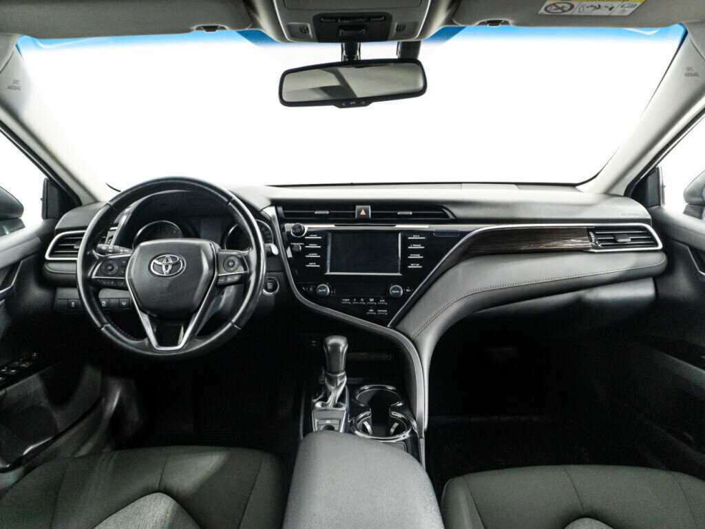 Купить Toyota Camry с пробегом. Фото: #12
