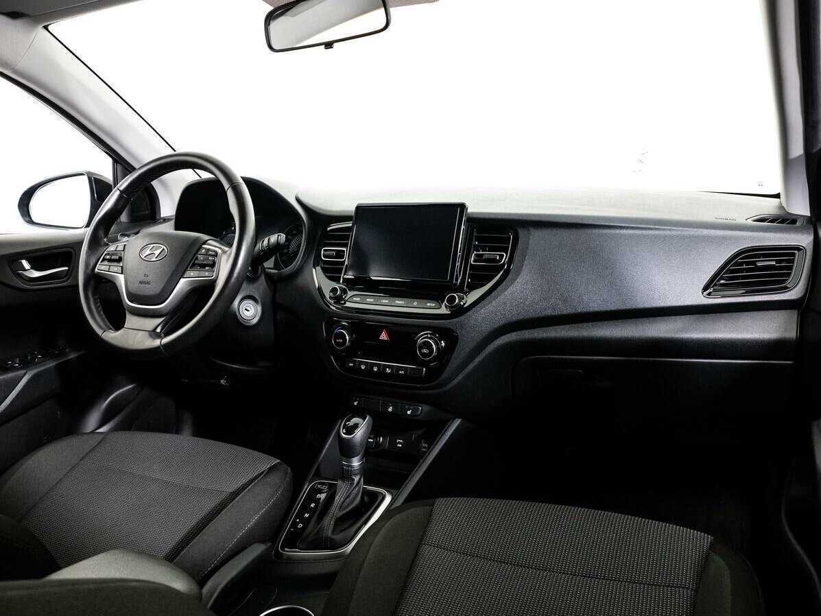 Купить Hyundai Solaris с пробегом. Фото: #8