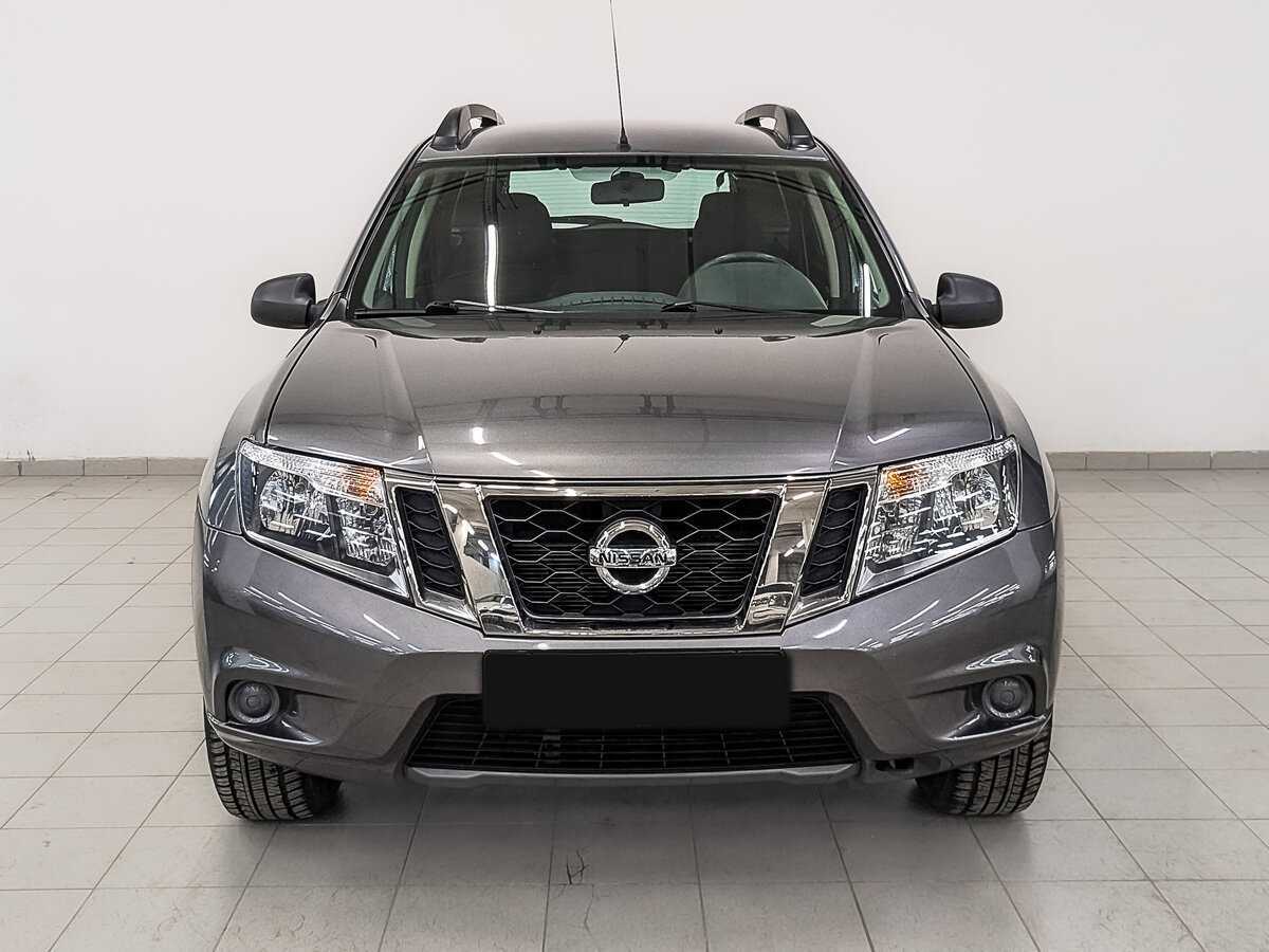 Купить Nissan Terrano с пробегом. Фото: #1