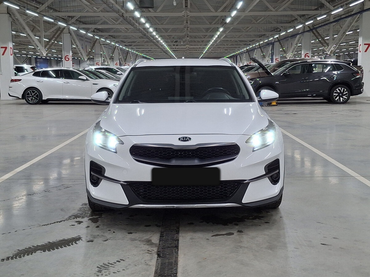 Купить Kia XCeed с пробегом. Фото: #1