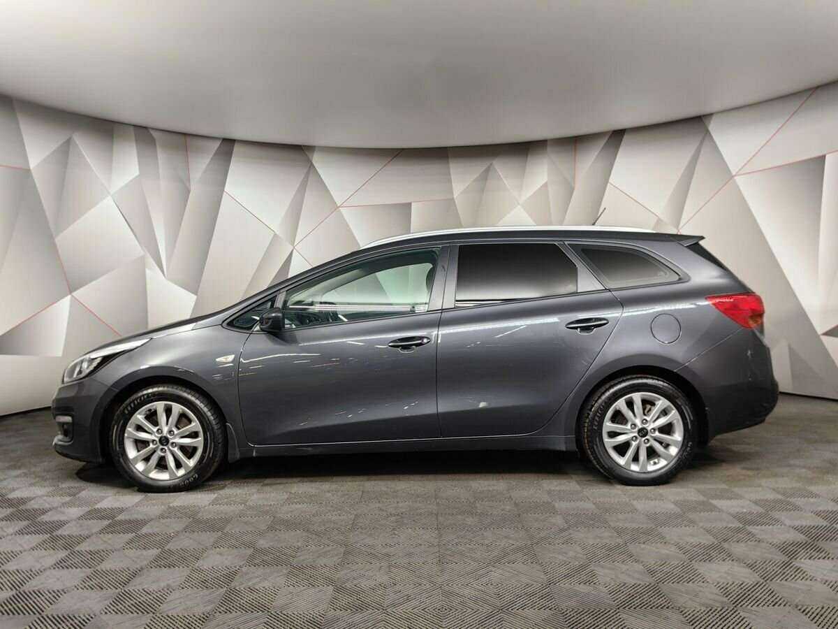 Купить Kia Ceed с пробегом. Фото: #4