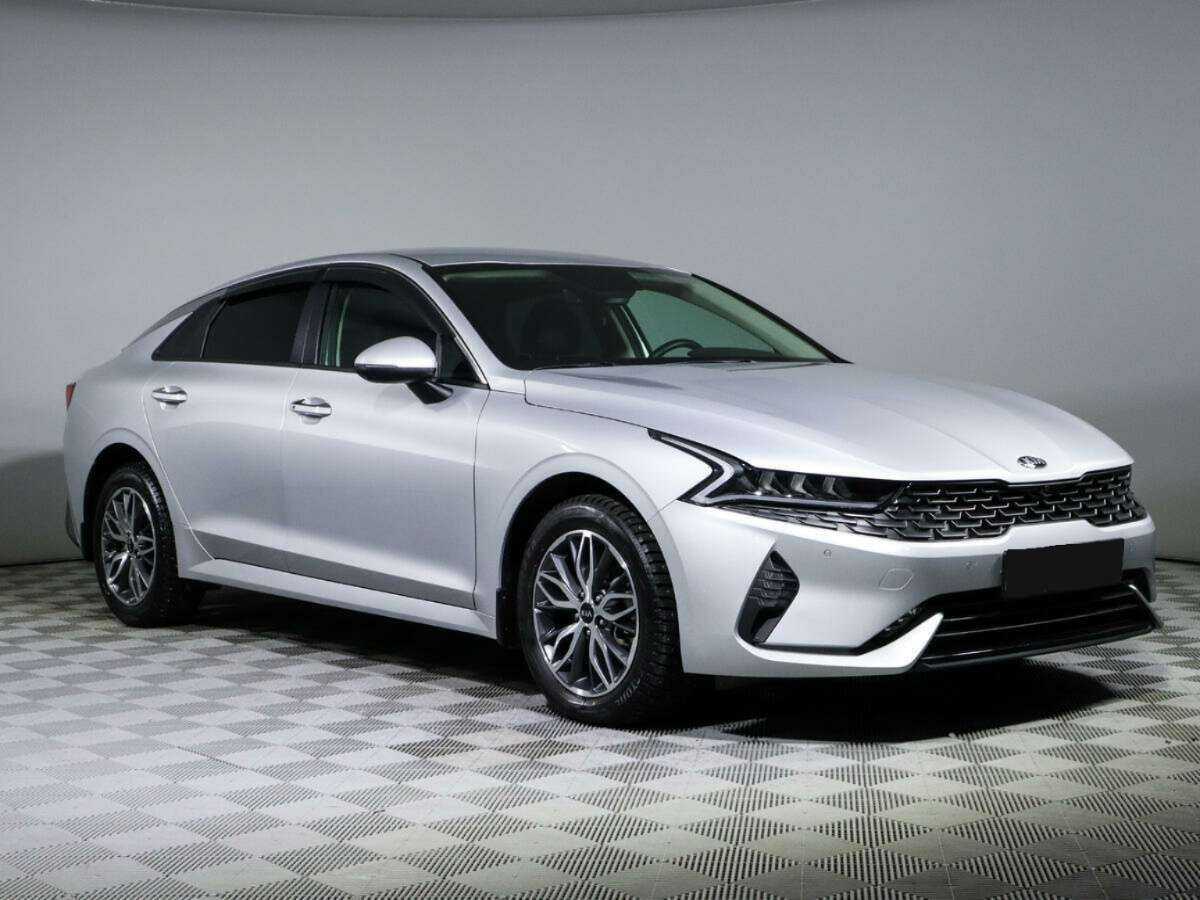 Купить Kia K5 с пробегом. Фото: #1
