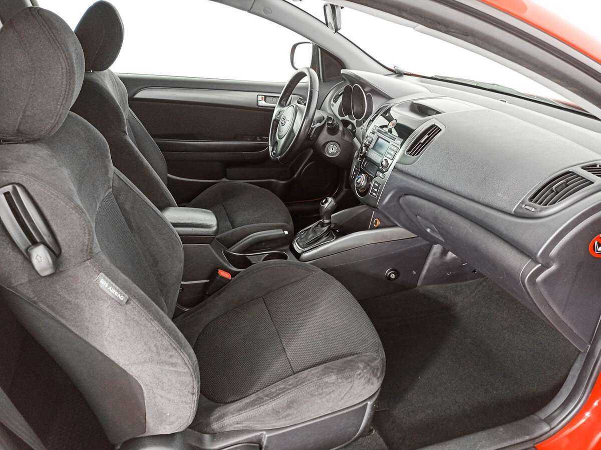 Купить Kia Cerato с пробегом. Фото: #8