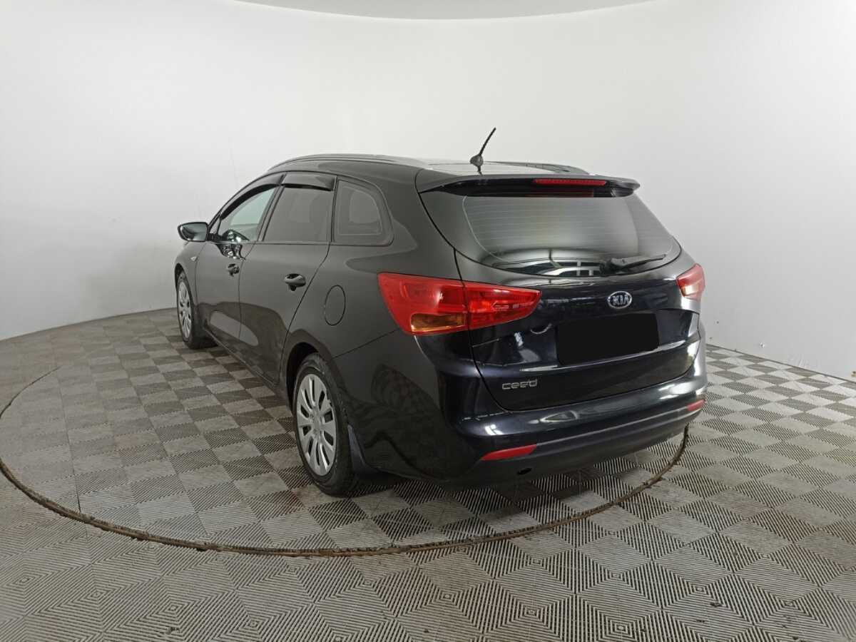 Купить Kia Ceed с пробегом. Фото: #5