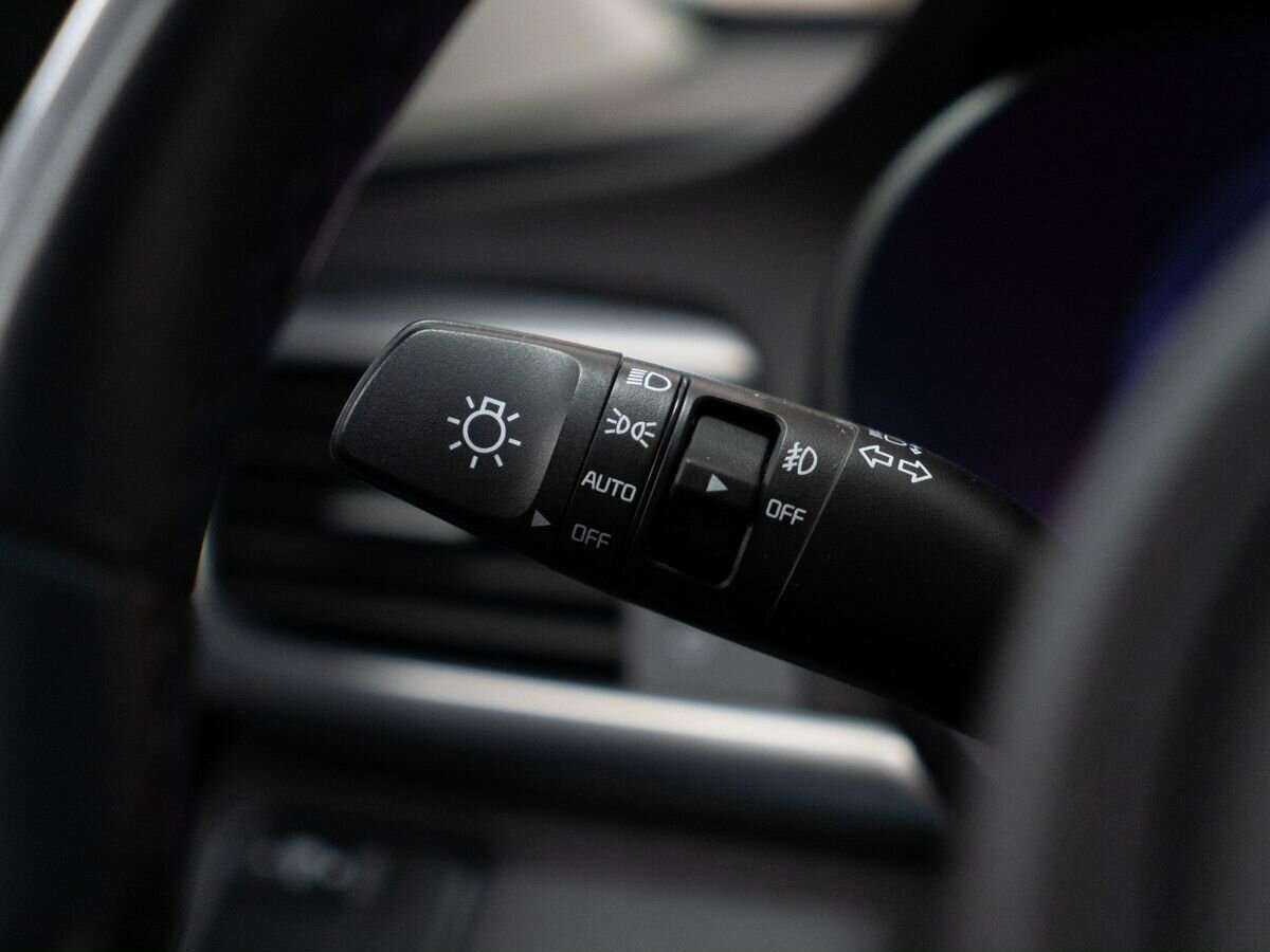 Купить Kia K5 с пробегом. Фото: #14