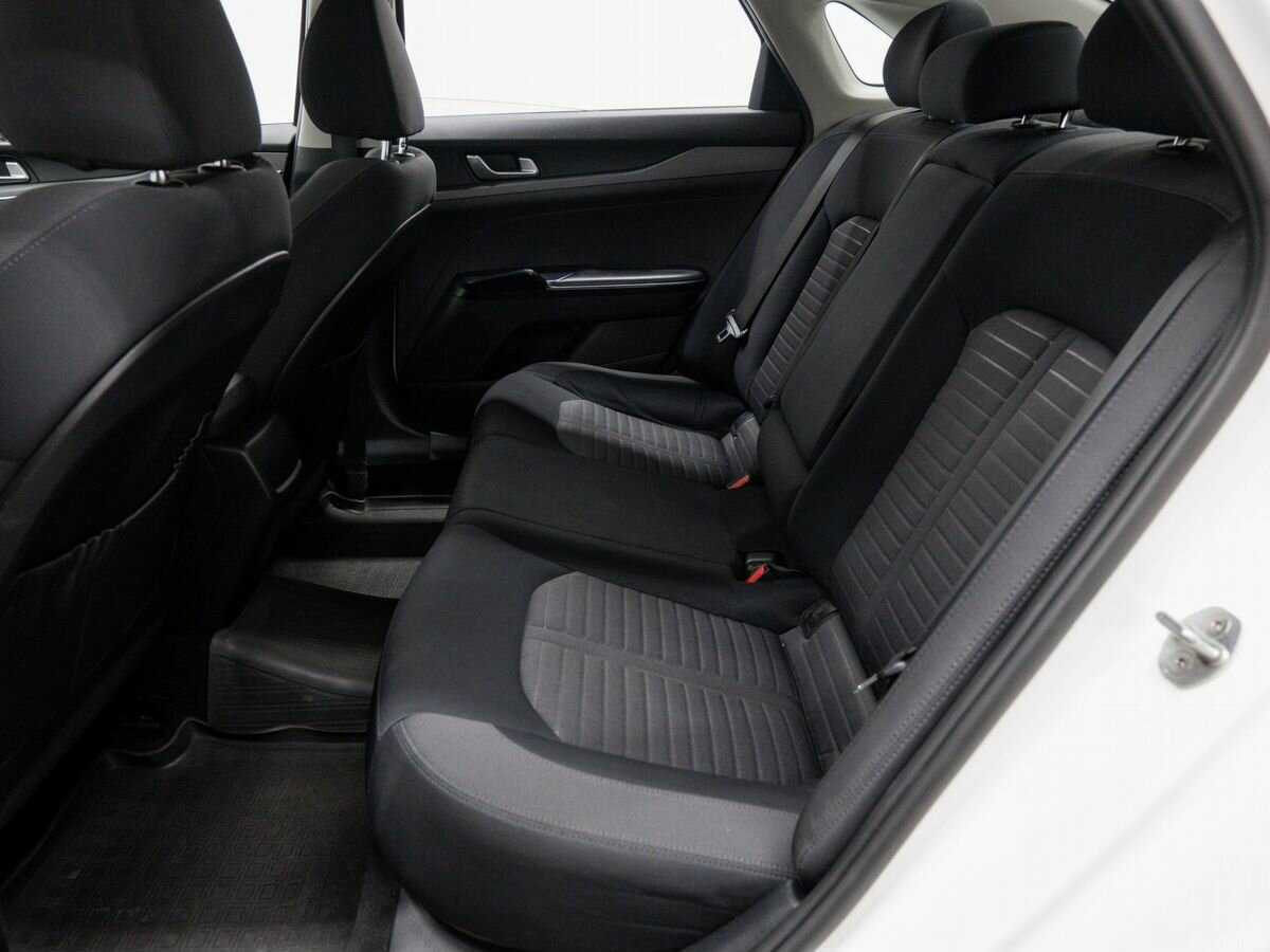 Купить Kia K5 с пробегом. Фото: #11