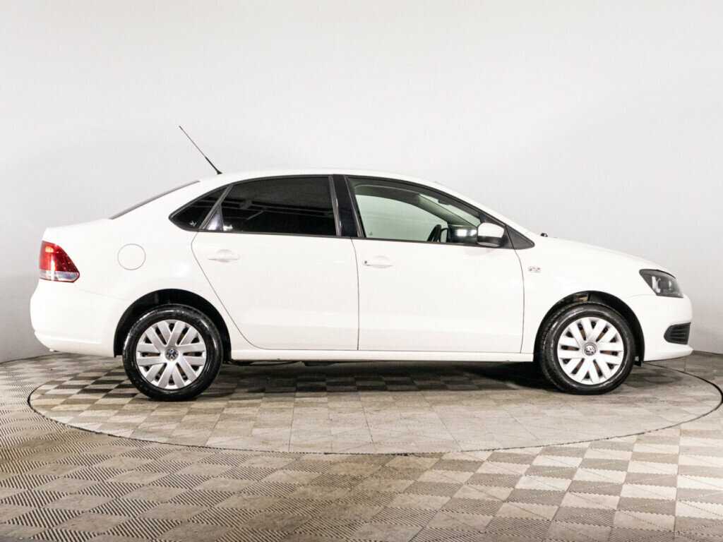 Купить Volkswagen Polo с пробегом. Фото: #3