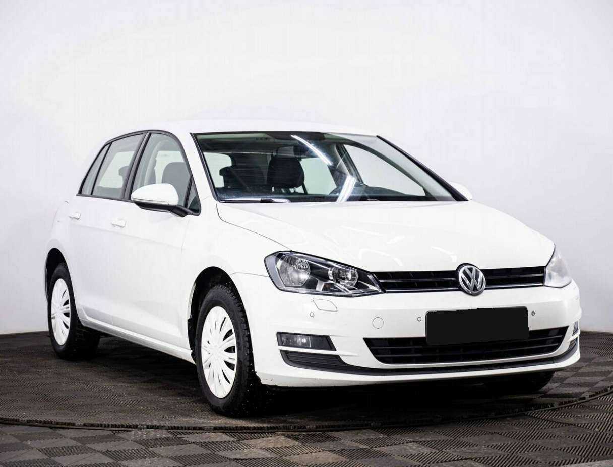 Купить Volkswagen Golf с пробегом. Фото: #2