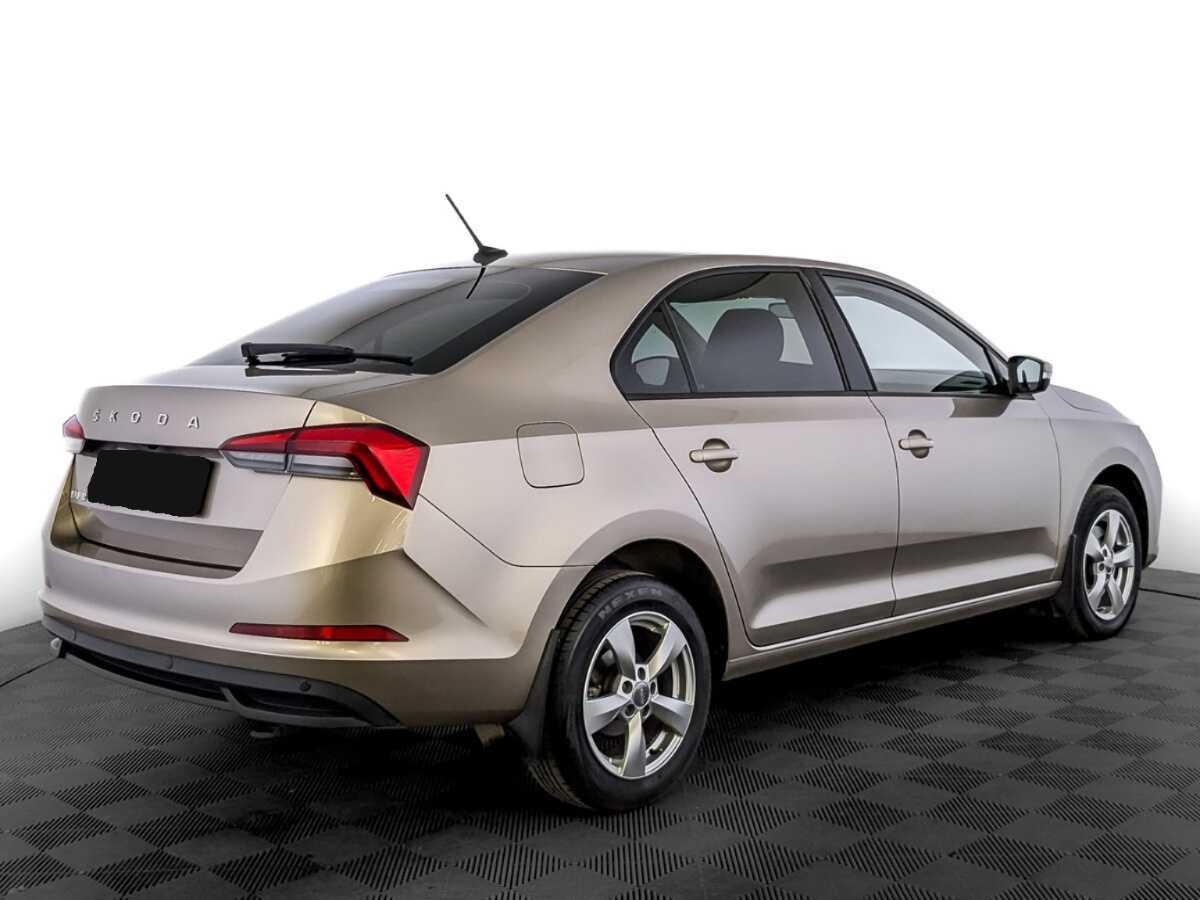 Купить Skoda Rapid с пробегом. Фото: #4