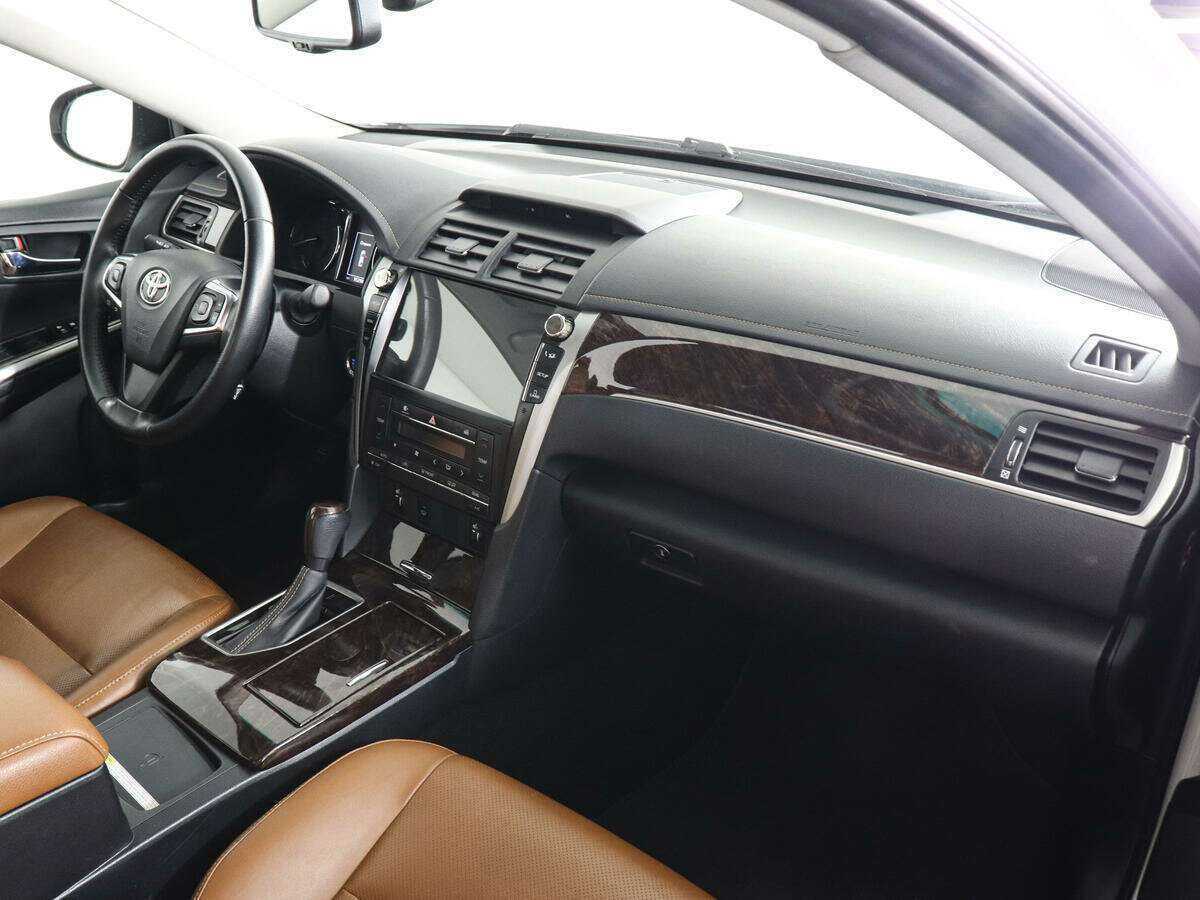 Купить Toyota Camry с пробегом. Фото: #9