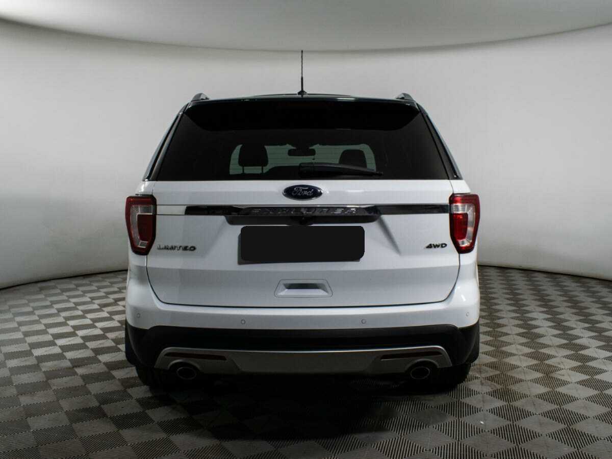 Купить Ford Explorer с пробегом. Фото: #5