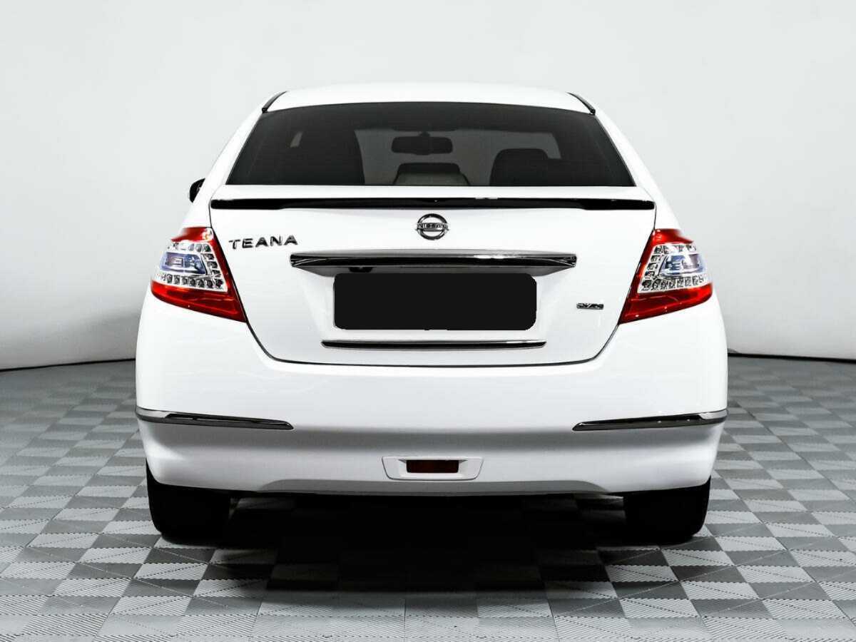 Купить Nissan Teana с пробегом. Фото: #4