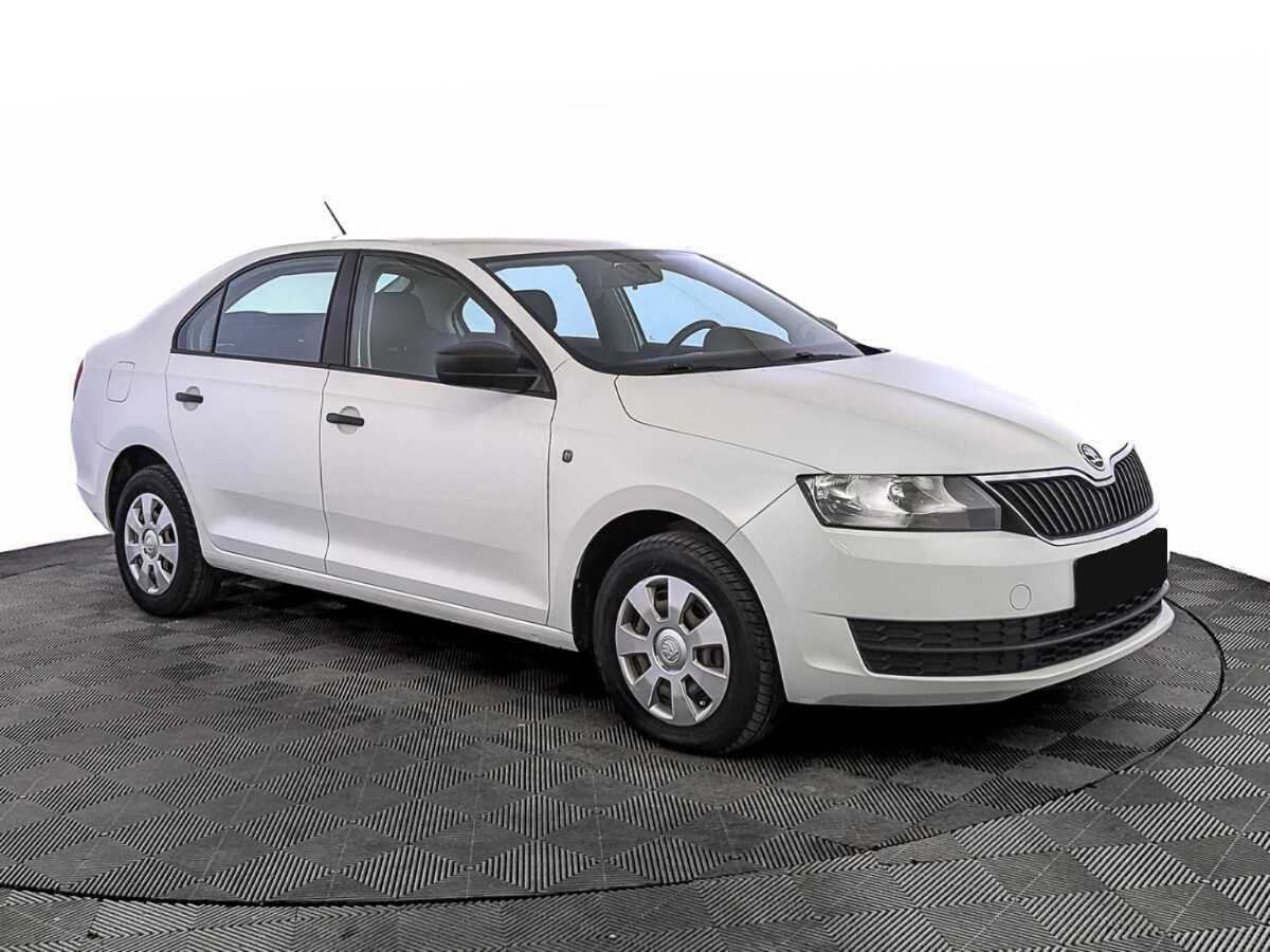 Купить Skoda Rapid с пробегом. Фото: #2