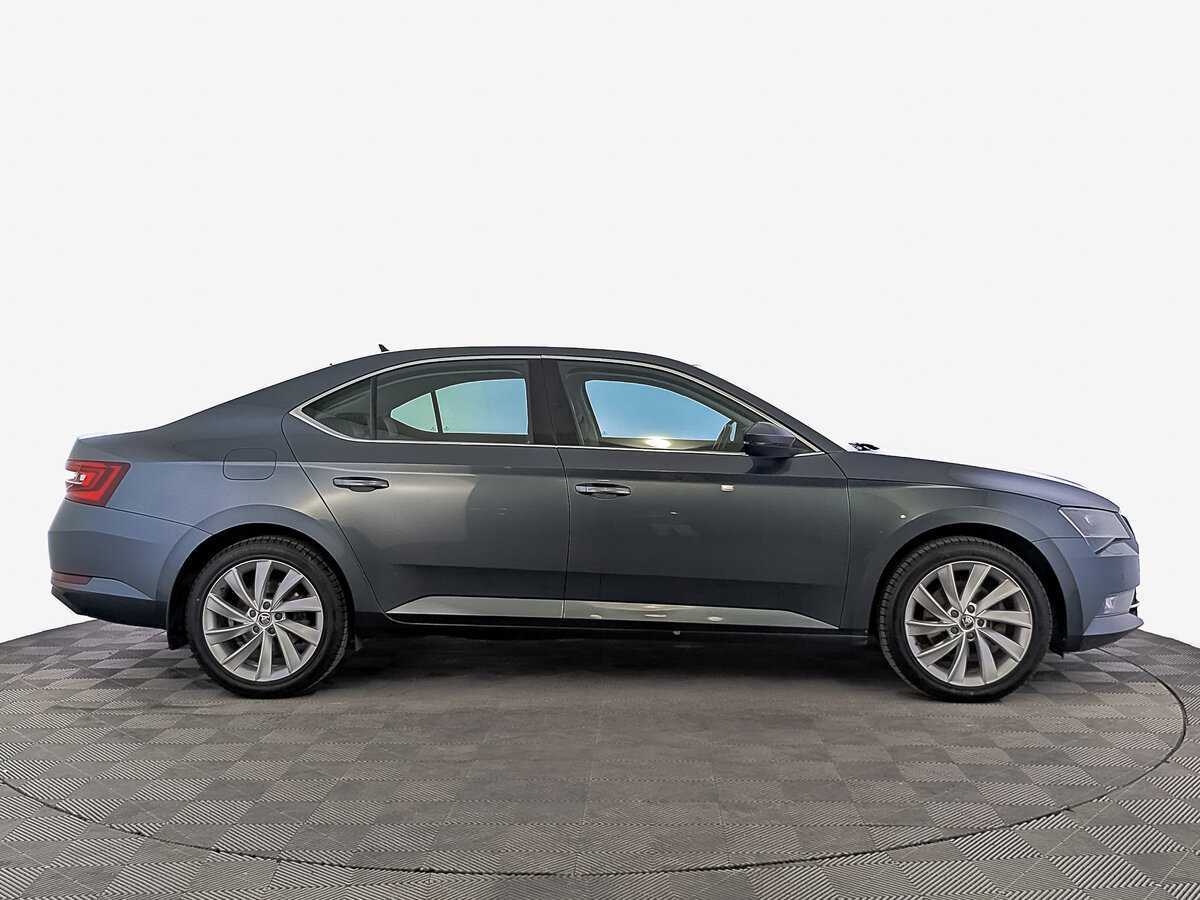 Купить Skoda Superb с пробегом. Фото: #3